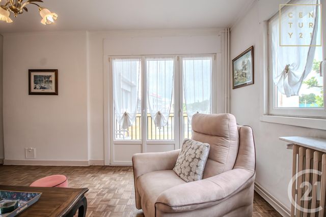 Appartement F4 à vendre - 4 pièces - 75.57 m2 - MAUBEUGE - 59 - NORD-PAS-DE-CALAIS - Century 21 Art-Immo