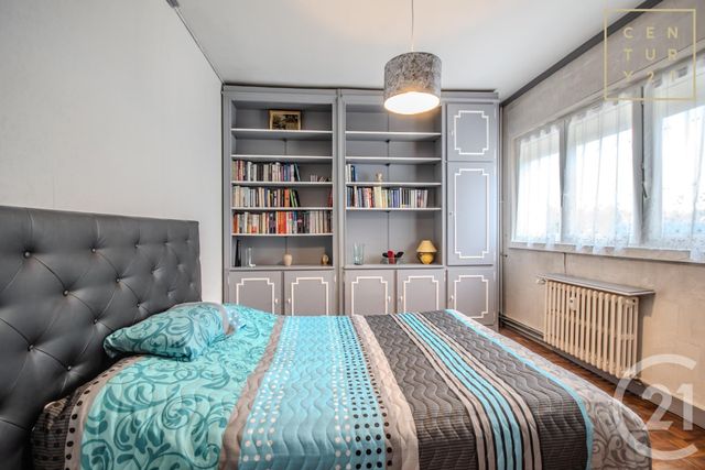 Appartement F4 à vendre - 4 pièces - 75.57 m2 - MAUBEUGE - 59 - NORD-PAS-DE-CALAIS - Century 21 Art-Immo