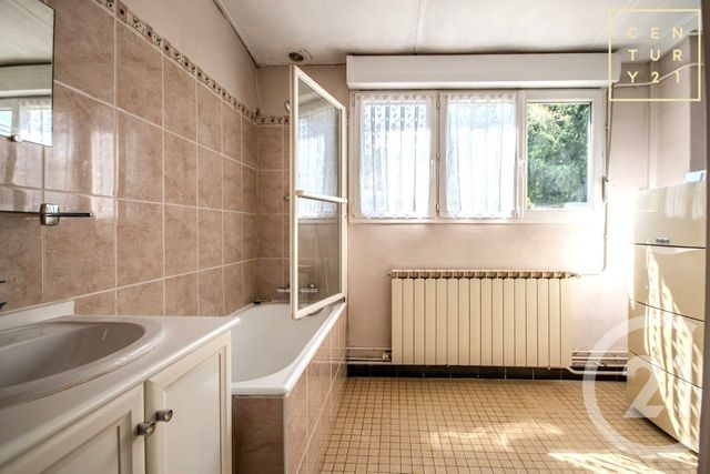 maison à vendre - 5 pièces - 103.43 m2 - FERRIERE LA GRANDE - 59 - NORD-PAS-DE-CALAIS - Century 21 Art-Immo