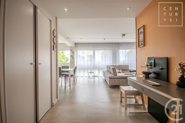 Appartement F5 à vendre - 6 pièces - 124.0 m2 - MAUBEUGE - 59 - NORD-PAS-DE-CALAIS - Century 21 Art-Immo