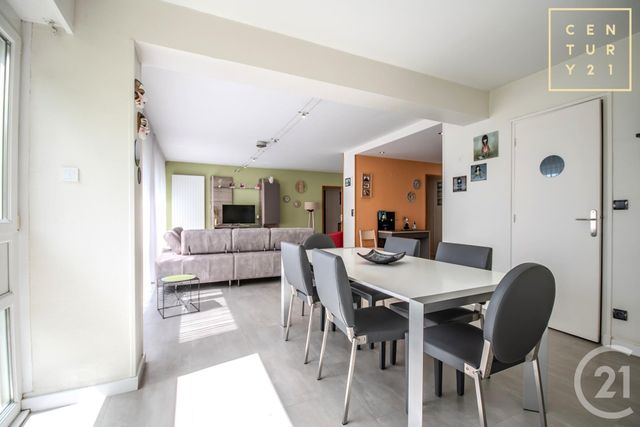 Appartement F5 à vendre - 6 pièces - 124.0 m2 - MAUBEUGE - 59 - NORD-PAS-DE-CALAIS - Century 21 Art-Immo