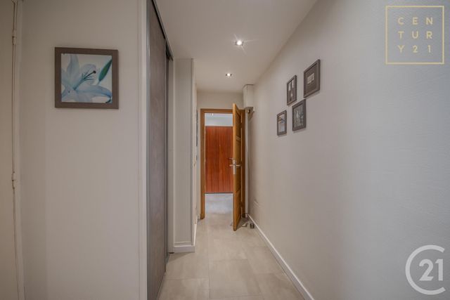 Appartement F5 à vendre - 6 pièces - 124.0 m2 - MAUBEUGE - 59 - NORD-PAS-DE-CALAIS - Century 21 Art-Immo
