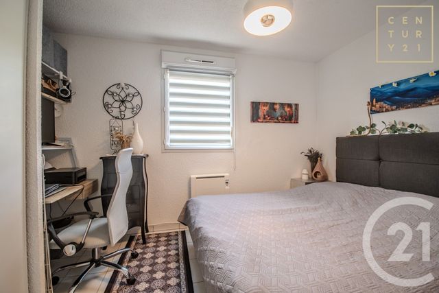 Appartement F2 à vendre - 3 pièces - 57.68 m2 - MAUBEUGE - 59 - NORD-PAS-DE-CALAIS - Century 21 Art-Immo
