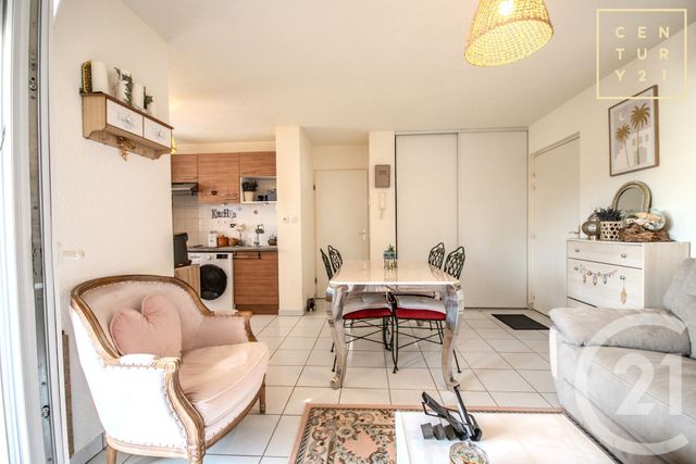 Appartement F2 à vendre - 3 pièces - 57.68 m2 - MAUBEUGE - 59 - NORD-PAS-DE-CALAIS - Century 21 Art-Immo