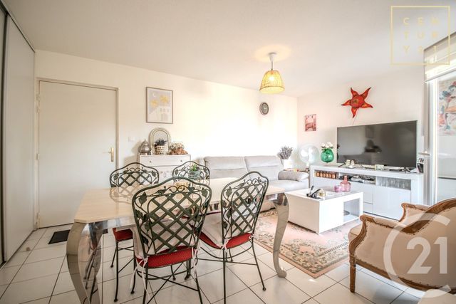 Appartement F2 à vendre - 3 pièces - 57.68 m2 - MAUBEUGE - 59 - NORD-PAS-DE-CALAIS - Century 21 Art-Immo
