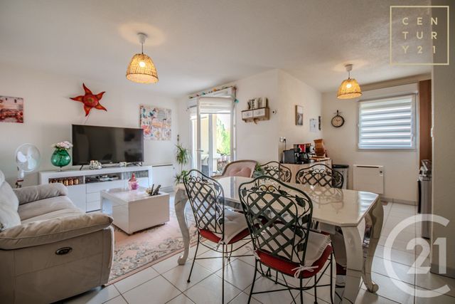 Appartement F2 à vendre - 3 pièces - 57.68 m2 - MAUBEUGE - 59 - NORD-PAS-DE-CALAIS - Century 21 Art-Immo