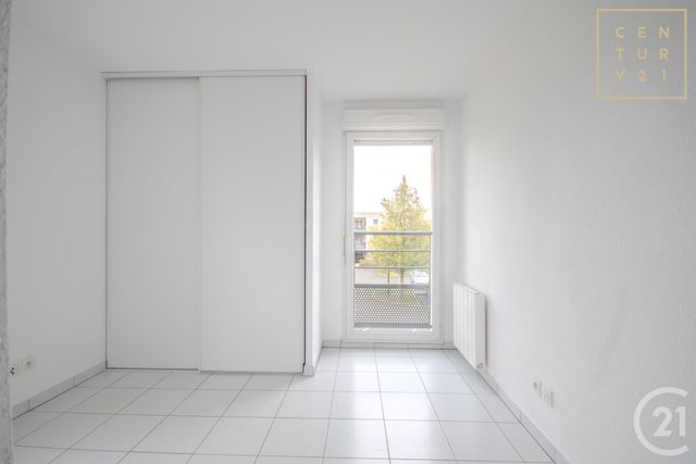 Appartement T3 à louer - 4 pièces - 62.05 m2 - MAUBEUGE - 59 - NORD-PAS-DE-CALAIS - Century 21 Art-Immo