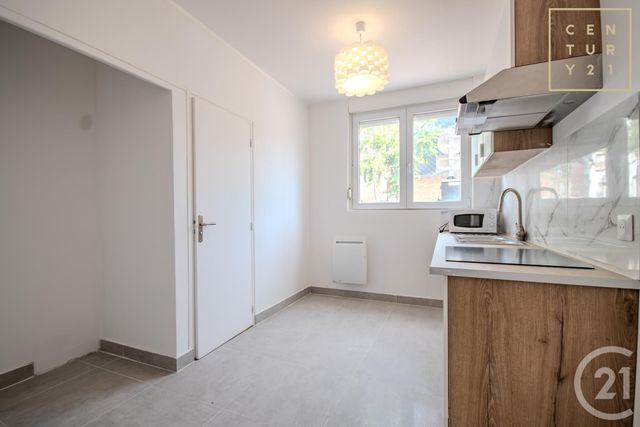 Appartement Studio à louer - 2 pièces - 26.19 m2 - HAUTMONT - 59 - NORD-PAS-DE-CALAIS - Century 21 Art-Immo
