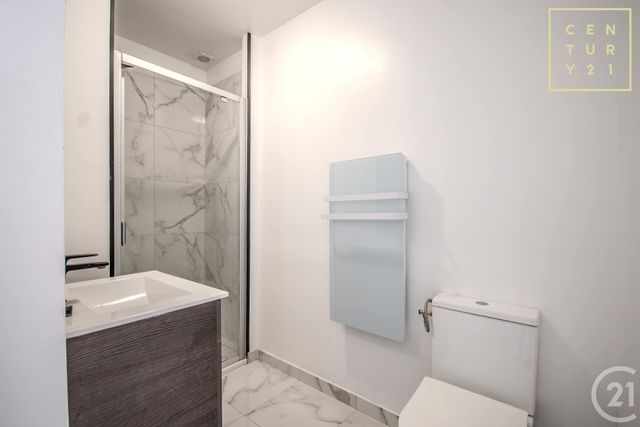 Appartement Studio à louer - 2 pièces - 26.19 m2 - HAUTMONT - 59 - NORD-PAS-DE-CALAIS - Century 21 Art-Immo