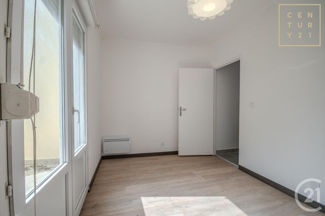 Appartement F2 à louer - 3 pièces - 44.74 m2 - HAUTMONT - 59 - NORD-PAS-DE-CALAIS - Century 21 Art-Immo