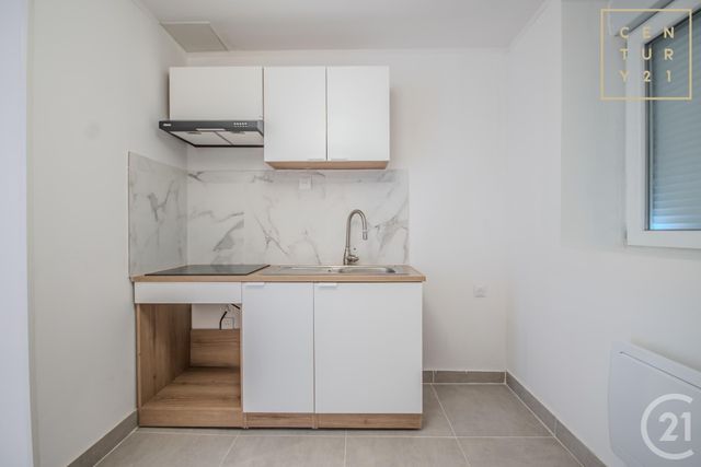 Appartement F2 à louer - 3 pièces - 38.78 m2 - HAUTMONT - 59 - NORD-PAS-DE-CALAIS - Century 21 Art-Immo