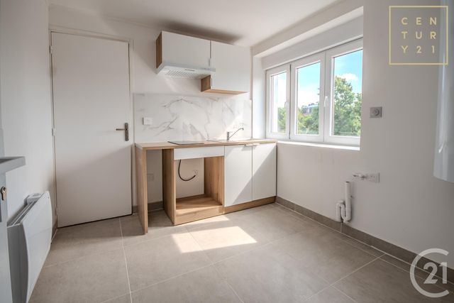 Appartement Studio à louer - 2 pièces - 26.14 m2 - HAUTMONT - 59 - NORD-PAS-DE-CALAIS - Century 21 Art-Immo