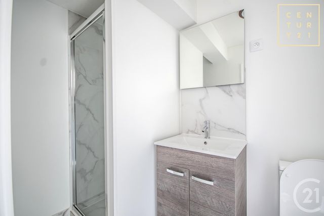 Appartement Studio à louer - 2 pièces - 15.32 m2 - HAUTMONT - 59 - NORD-PAS-DE-CALAIS - Century 21 Art-Immo