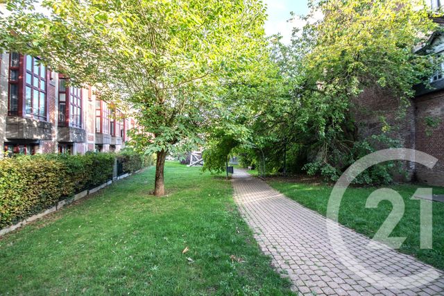 Appartement F4 à vendre - 4 pièces - 73.72 m2 - MAUBEUGE - 59 - NORD-PAS-DE-CALAIS - Century 21 Art-Immo